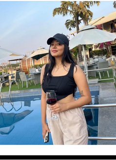 Simran - escort in Chandigarh Photo 2 of 7