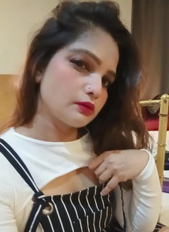 Simran - escort in Chandigarh Photo 4 of 7