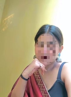 Simran - escort in Chennai Photo 1 of 4