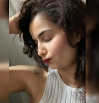 Simran - escort in London