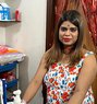 Simran - puta in Mumbai Photo 1 of 5