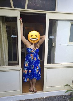 Simran - escort in Mumbai Photo 3 of 3