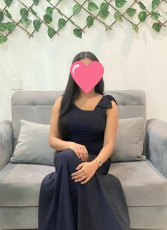 Simran - escort in Noida Photo 7 of 8