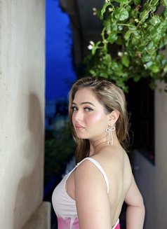 Simran - escort in Sharjah Photo 4 of 4