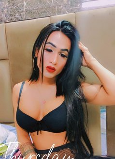 Simran - Transsexual escort in New Delhi Photo 30 of 30