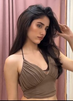 Simran Indian Model - escort in Dubai Photo 1 of 4