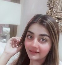 Simran Model - puta in Lahore