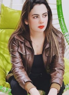 Simran Indian new model - escort in Dubai Photo 1 of 7