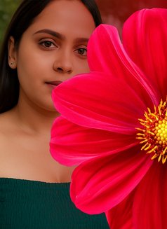 Simran Kaur | Delhi High Profile Escorts - Agencia de putas in New Delhi Photo 1 of 5