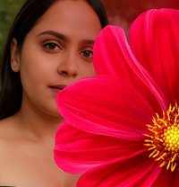 Simran Kaur | Delhi High Profile Escorts - escort agency in New Delhi