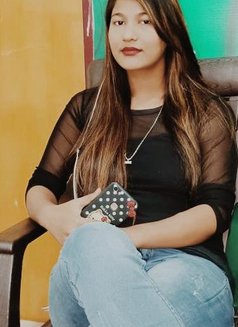 Simran Kaur Escort Agency - puta in Gurgaon Photo 1 of 3