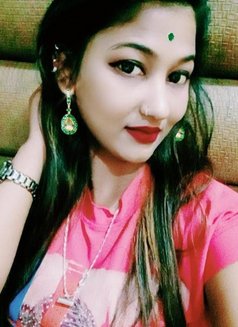 Simran Kaur Escort Agency - puta in Gurgaon Photo 3 of 3