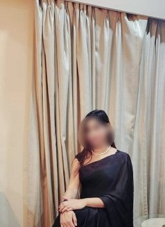 SIMRAN KAUR (< VIP MODELS >) - escort in Hyderabad Photo 2 of 3