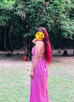 Simran Khadka for hand cash service - escort in Kathmandu Photo 1 of 2