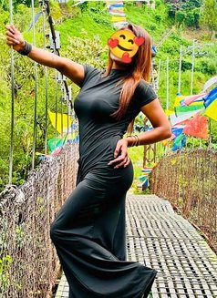 Simran Khatri hand cash service - escort in Kathmandu Photo 1 of 2