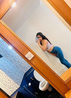 Simran Kour Independent Girl - escort in Chandigarh Photo 3 of 3