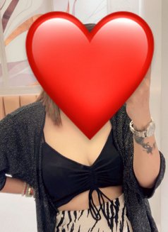 Simran kuar best erotice Escort - puta in Hyderabad Photo 11 of 11