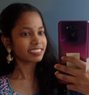 Simran - puta in New Delhi Photo 7 of 7
