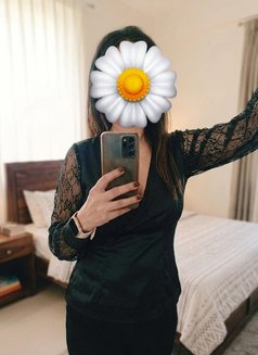 🥂 SIMRAN LET'S MEET PRIVATELY (CAM)🥂 - puta in Bangalore Photo 7 of 7