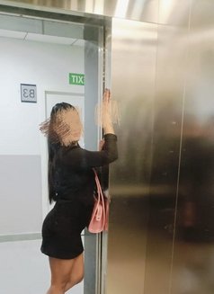 Simran Marathahalli - puta in Bangalore Photo 8 of 15