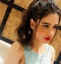 🟢 Simran Premium Massage & Companion - escort in New Delhi