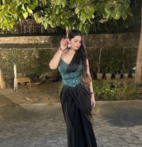 Simran Punjabi Model - escort in Ajmān Photo 1 of 4