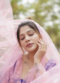 Simran rohani - escort in Chandigarh Photo 2 of 2