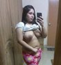 Simran Simmi - puta in Pune Photo 1 of 2