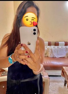 Simran(simmi), Young and Hot Delhi Girl - escort in New Delhi Photo 3 of 6