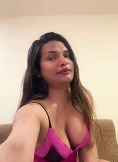 Simranhote - Transsexual escort in Mumbai Photo 1 of 7