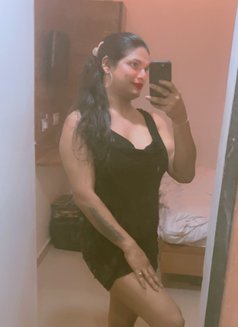 Simranhote - Transsexual escort in Mumbai Photo 14 of 15