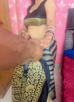 Simranjeet Kaur - escort in Noida Photo 15 of 20