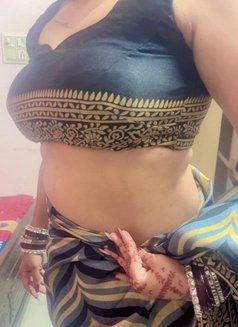 Simranjeet Kaur - escort in Noida Photo 19 of 20