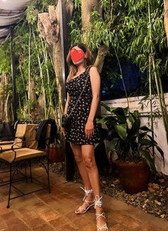 Simrika for hand cash service - escort in Kathmandu Photo 1 of 2