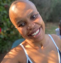 Sinah - puta in Johannesburg