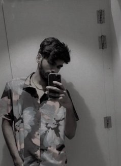 Sinchan N - Acompañantes masculino in Mysore Photo 3 of 7