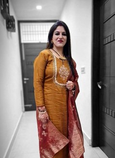 Sindu - puta in Bangalore Photo 5 of 8