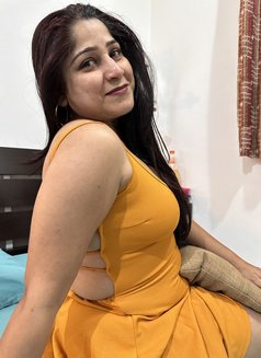 Sindu - escort in New Delhi Photo 8 of 9