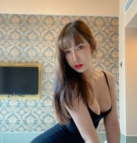 Sindy - Transsexual escort in Hong Kong Photo 12 of 13