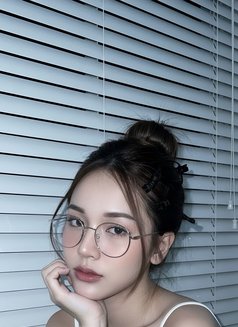 Sing new girl - escort in Osaka Photo 16 of 18