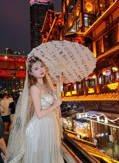 YOUNG HORNY SINGAPOREAN - escort in Taipei Photo 5 of 11