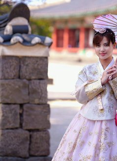 YOUNG HORNY SINGAPOREAN - escort in Taipei Photo 10 of 11