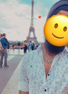 Singh - Male escort in Dubai Photo 1 of 3