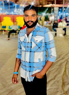 Singhania - Acompañantes masculino in Noida Photo 3 of 6