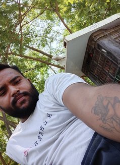 Singhania - Acompañantes masculino in Noida Photo 5 of 6