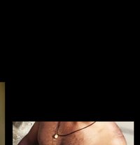 Singhania - Male escort in Noida