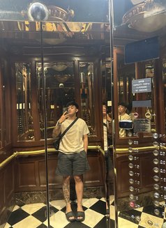 Singko - Male escort in Makati City Photo 1 of 1