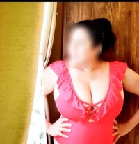 Single & 100 % Real Couple - escort in Colombo