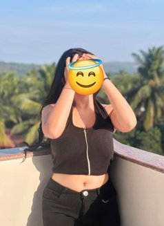 Meet ❣️ cam to Steal Your Heart ❣️escort - Masajista in Hyderabad Photo 3 of 5