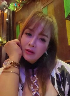 Siri - puta in Jubail Photo 7 of 7